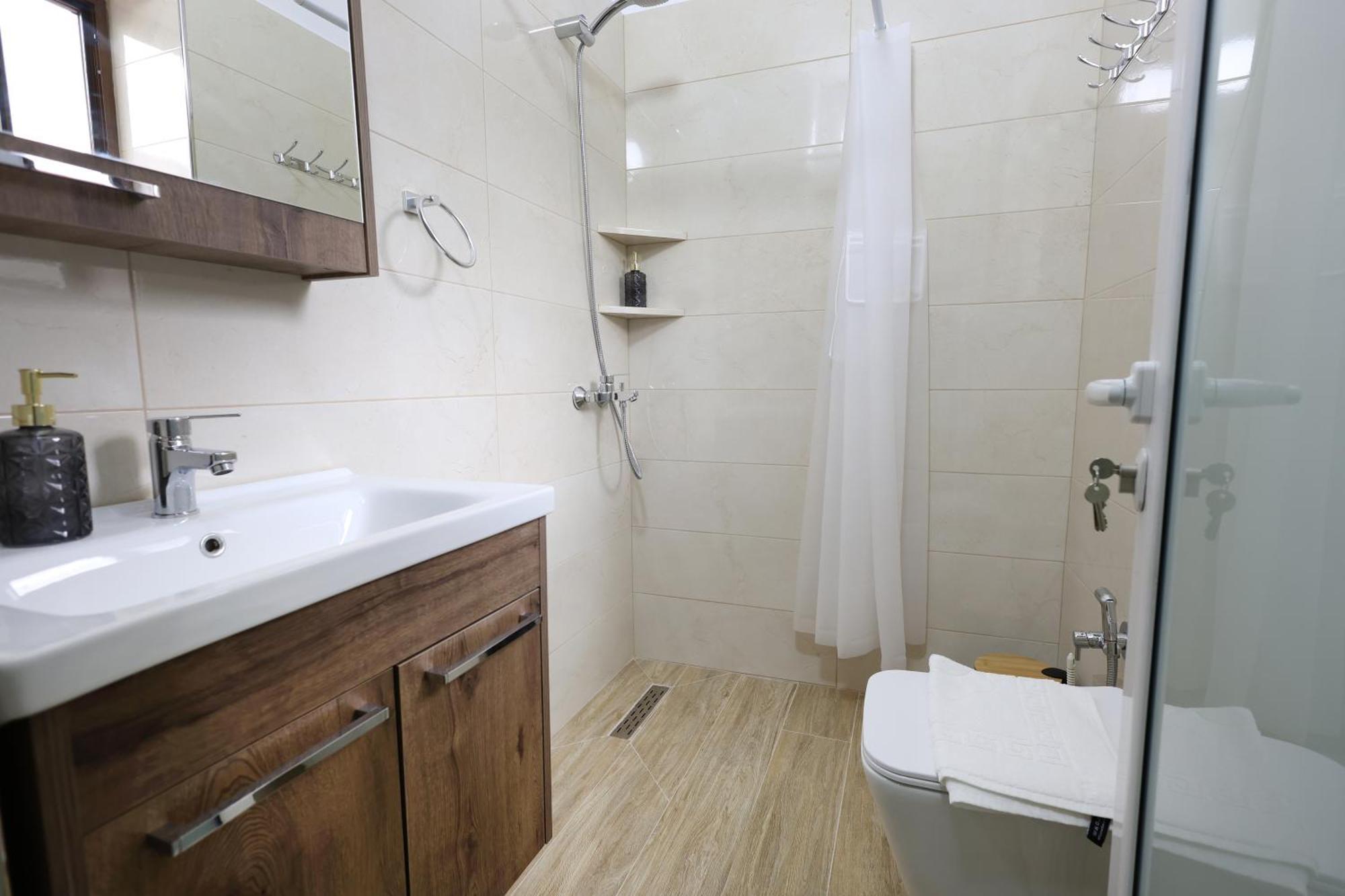 Hotel Vila Vreko B&B Berat Extérieur photo