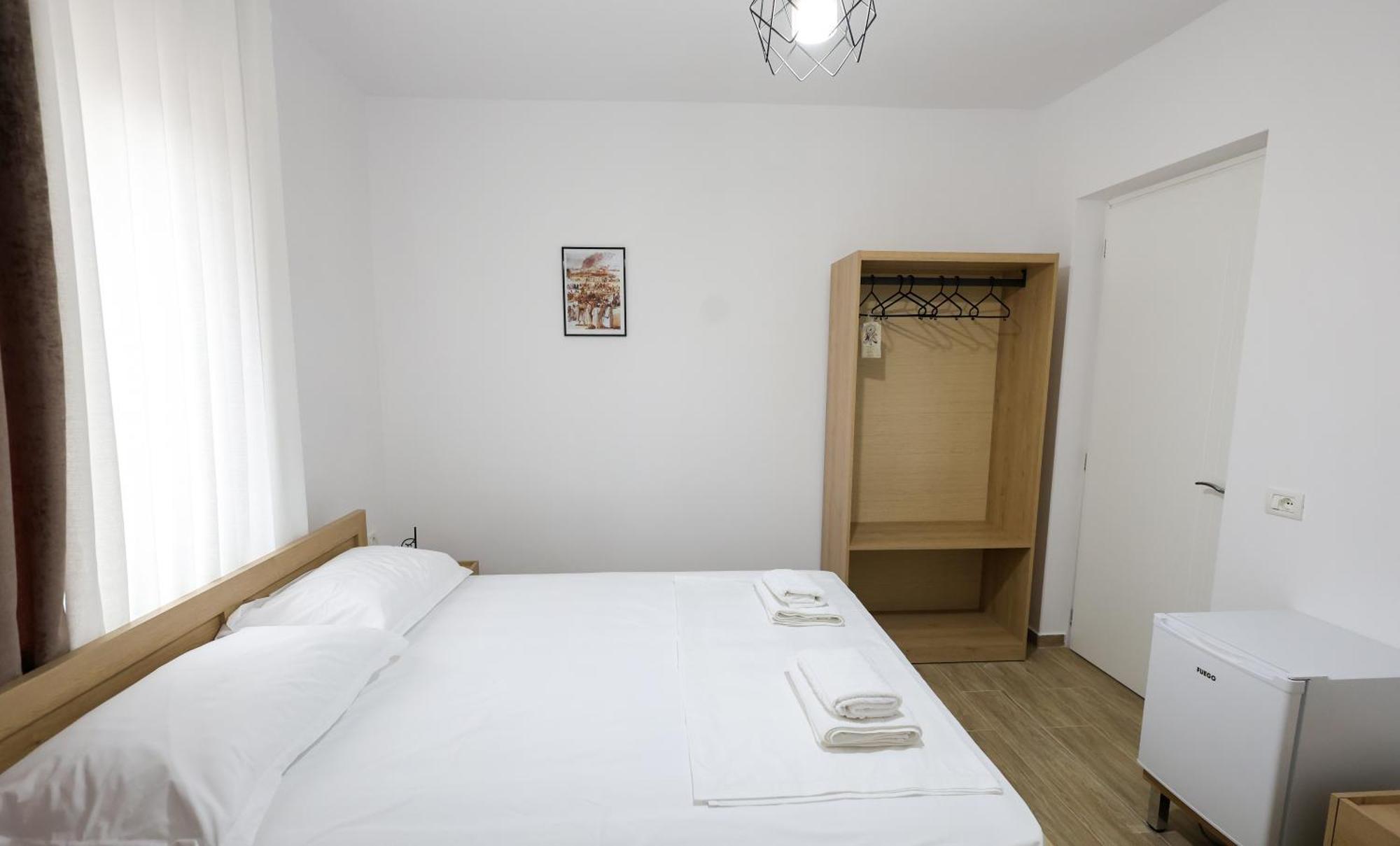 Hotel Vila Vreko B&B Berat Extérieur photo