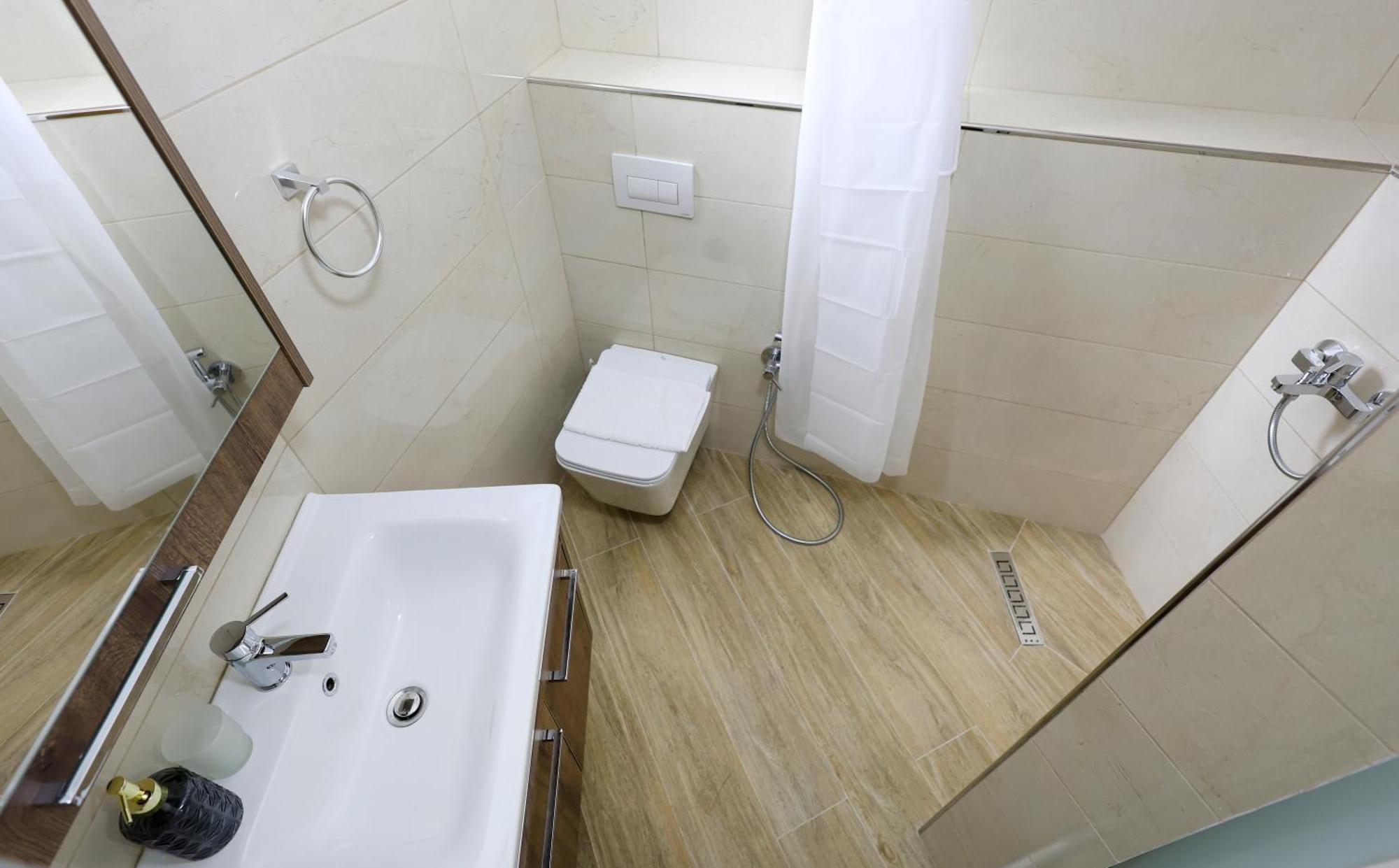 Hotel Vila Vreko B&B Berat Extérieur photo
