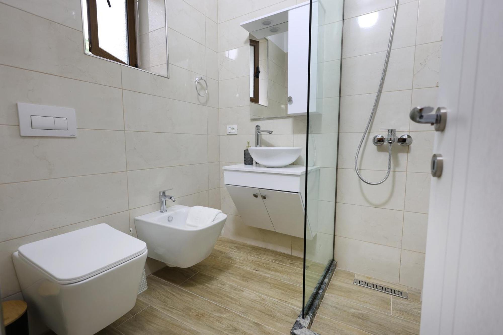 Hotel Vila Vreko B&B Berat Extérieur photo